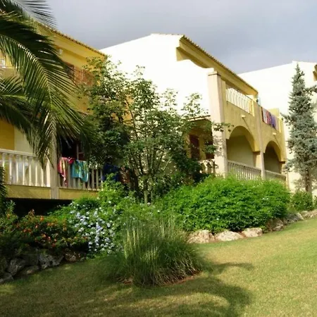 Precioso Apartamento En Urbanizacion Parque *